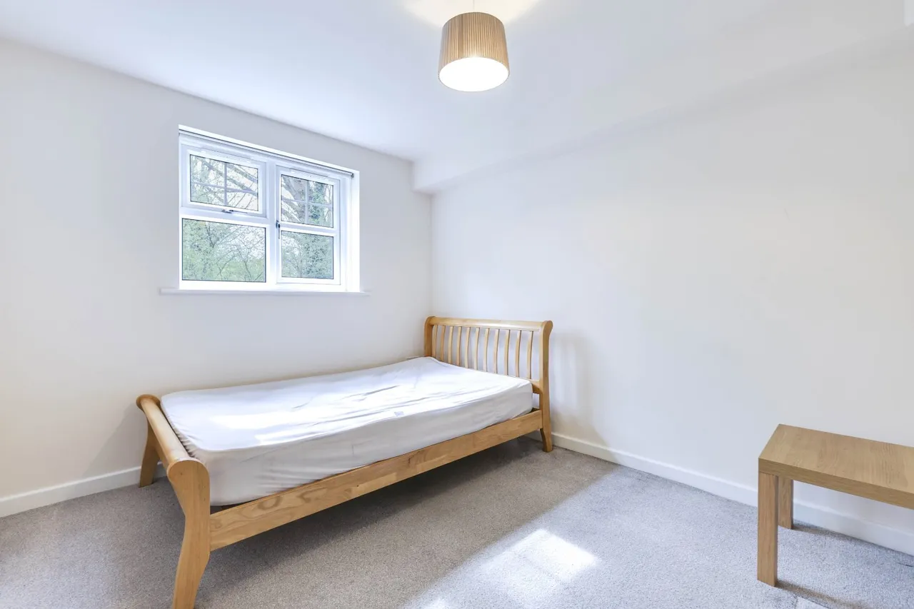 Farnley Crescent, Leeds, LS12, photo 7