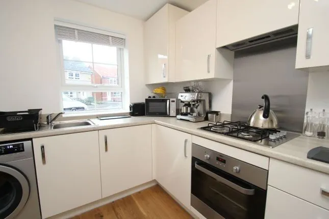 Drawbridge Avenue, Pontefract, West Yorkshire, WF8, photo 2