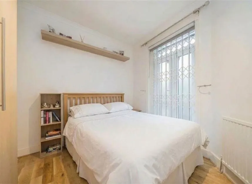 Luke Street, Shoreditch, EC2A, photo 4