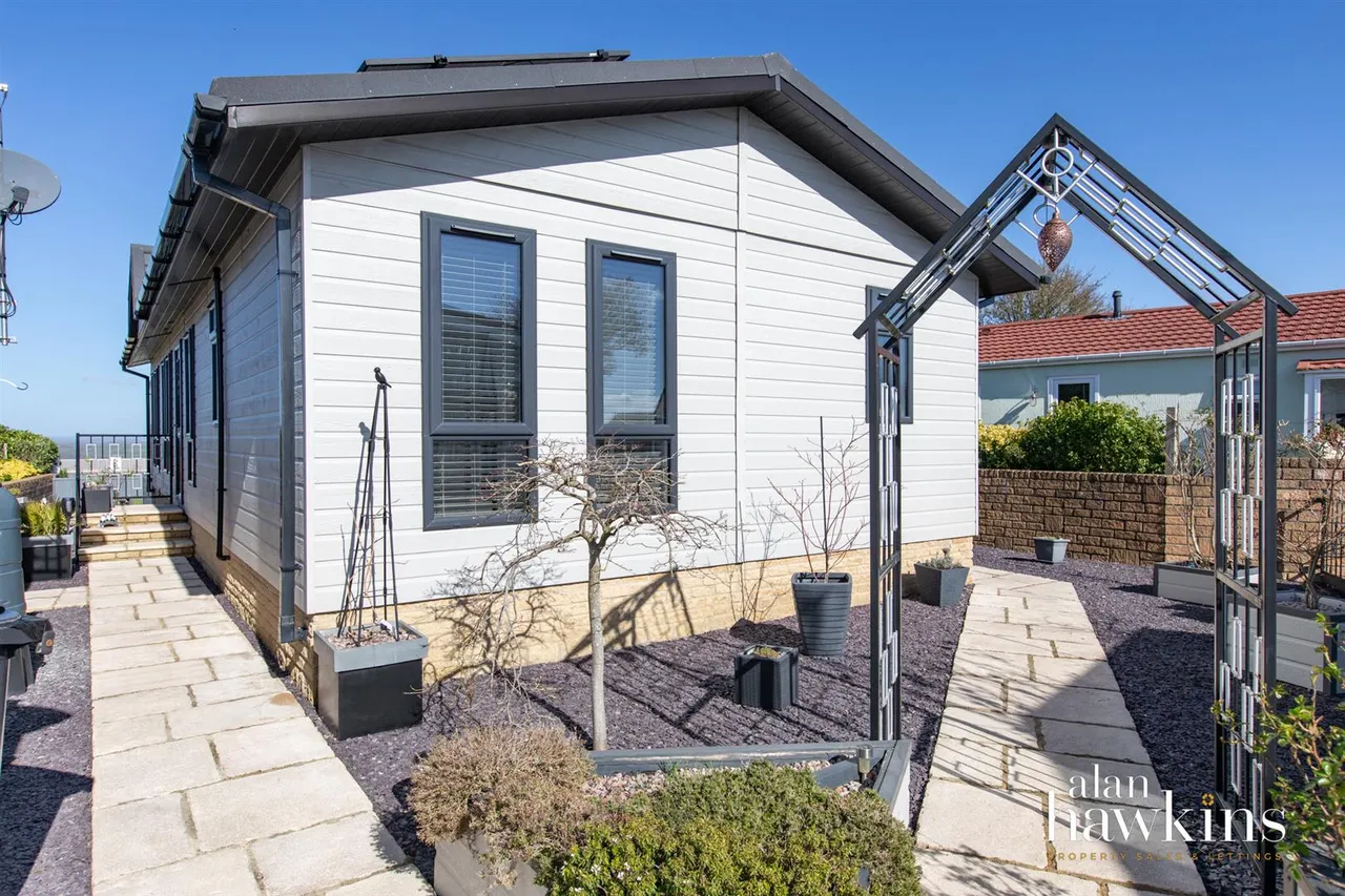 Lillybrook Estate, Lyneham, SN15, photo 20