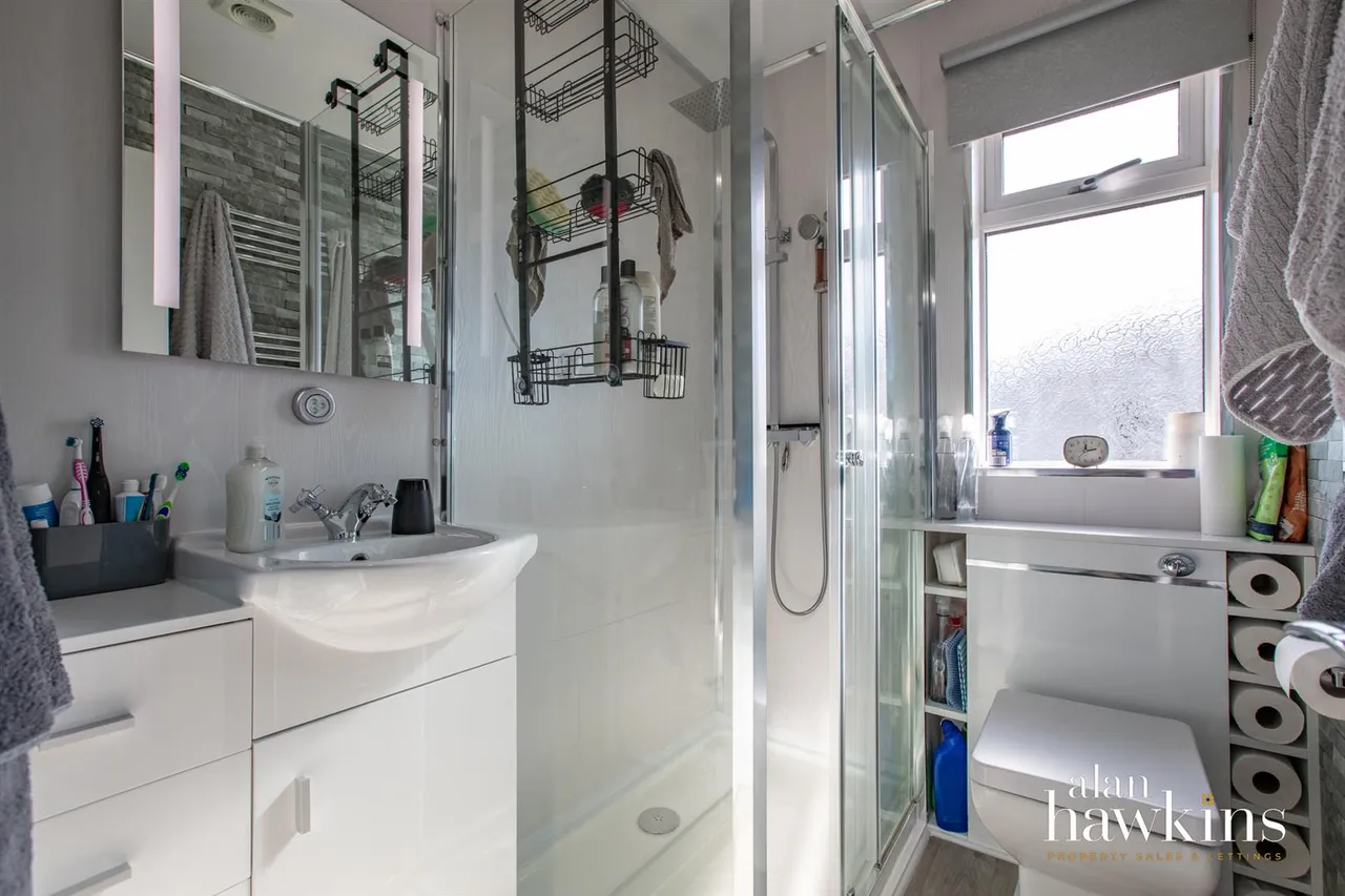 Lillybrook Estate, Lyneham, SN15, photo 14