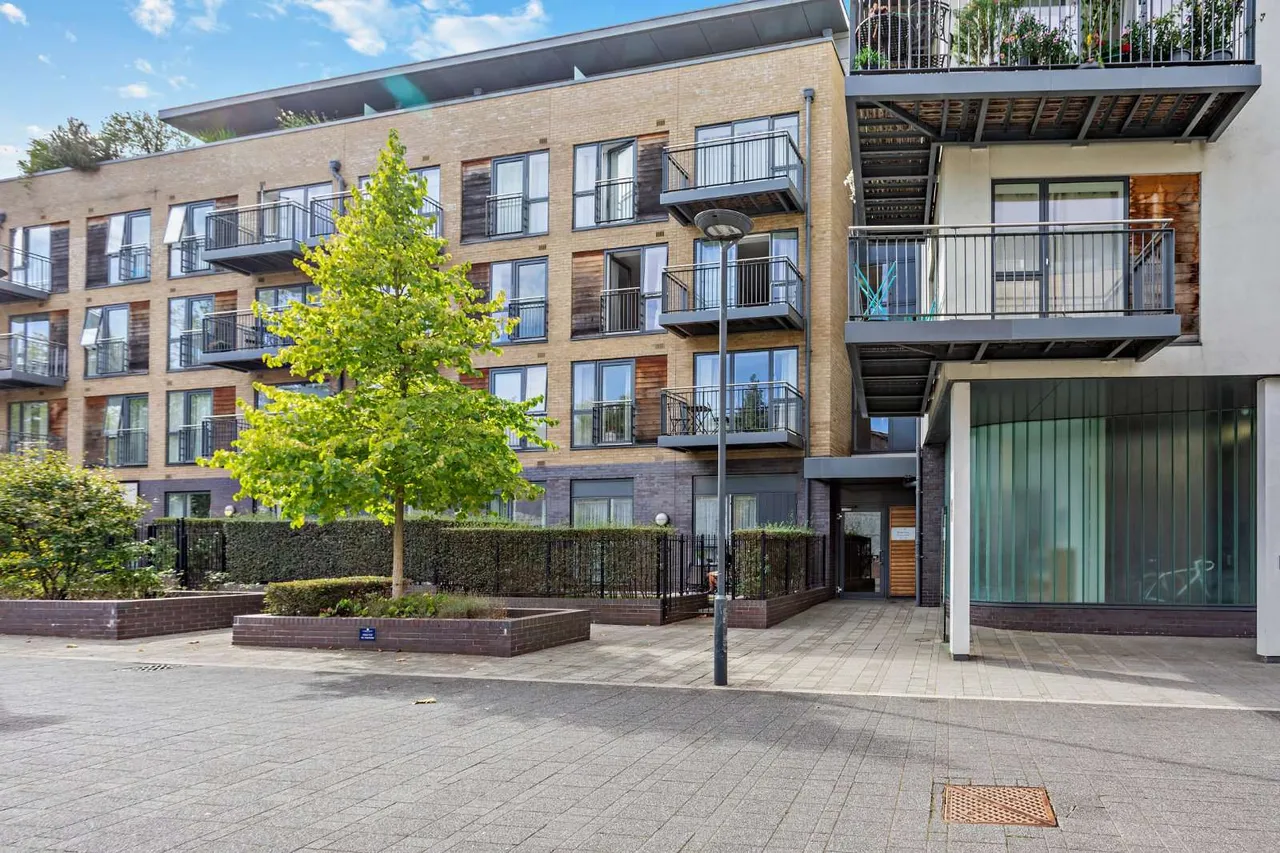 1 bed flat to rent — Brooke House, Kingsley Walk, Cambridge, CB5 8TJ