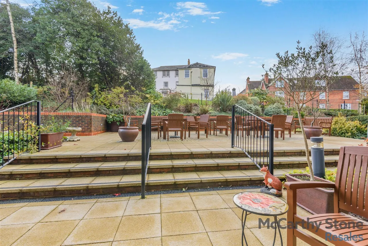 Lower Turk Street, Alton, GU34, photo 13