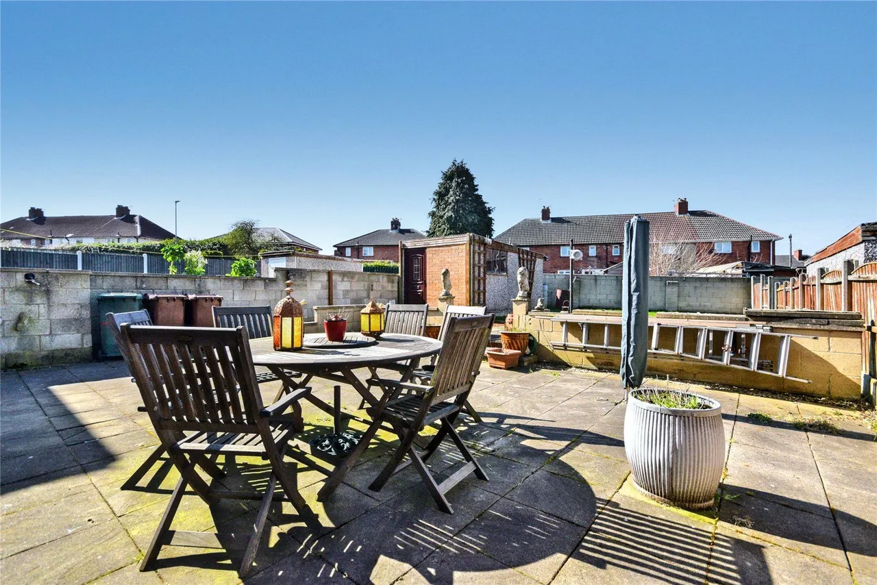 Sissons Crescent, Leeds, LS10, photo 11