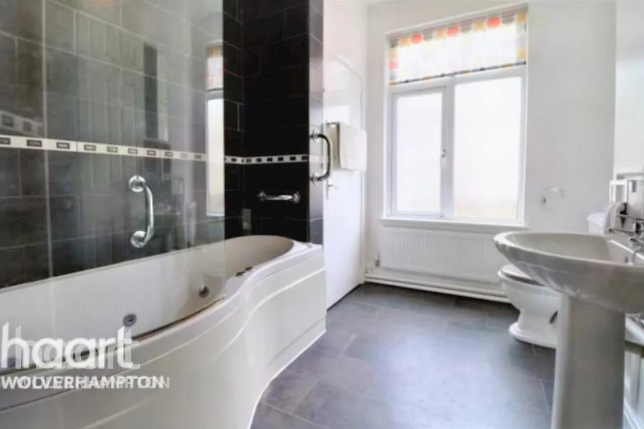 Stafford Street, Oakengates, TF2, photo 4
