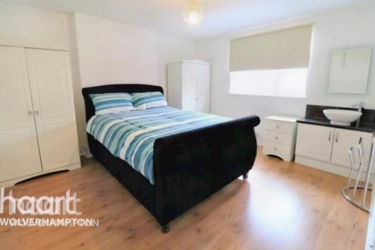 Stafford Street, Oakengates, TF2, photo 2