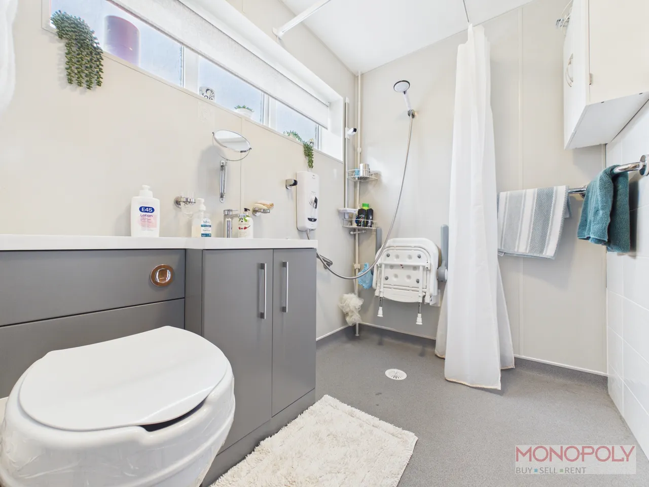Ridgemount Summerhill Road, Summerhill, LL11, photo 18