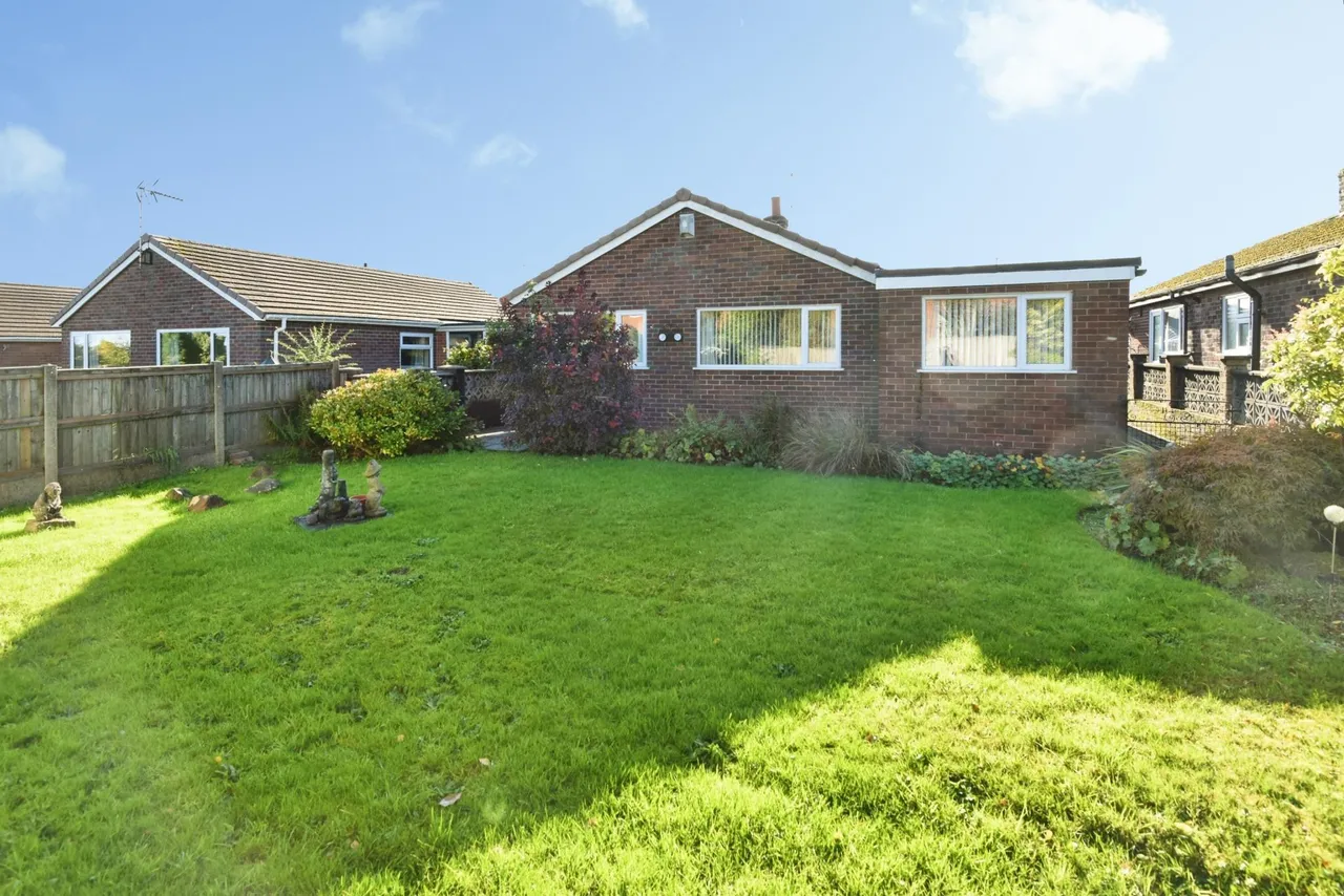 Woodside Drive, Meir Heath, ST3, photo 4