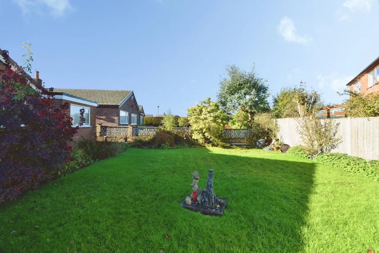 Woodside Drive, Meir Heath, ST3, photo 16