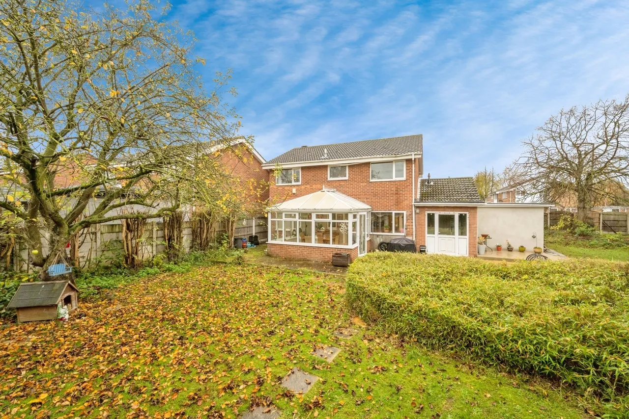 Wickett Hern Road, Armthorpe, Doncaster, South Yorkshire, DN3, photo 16