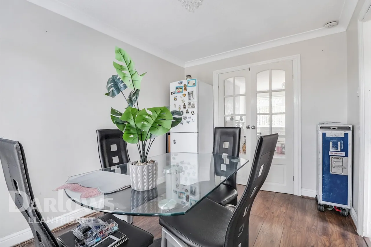 Woodland Road, Beddau, photo 8