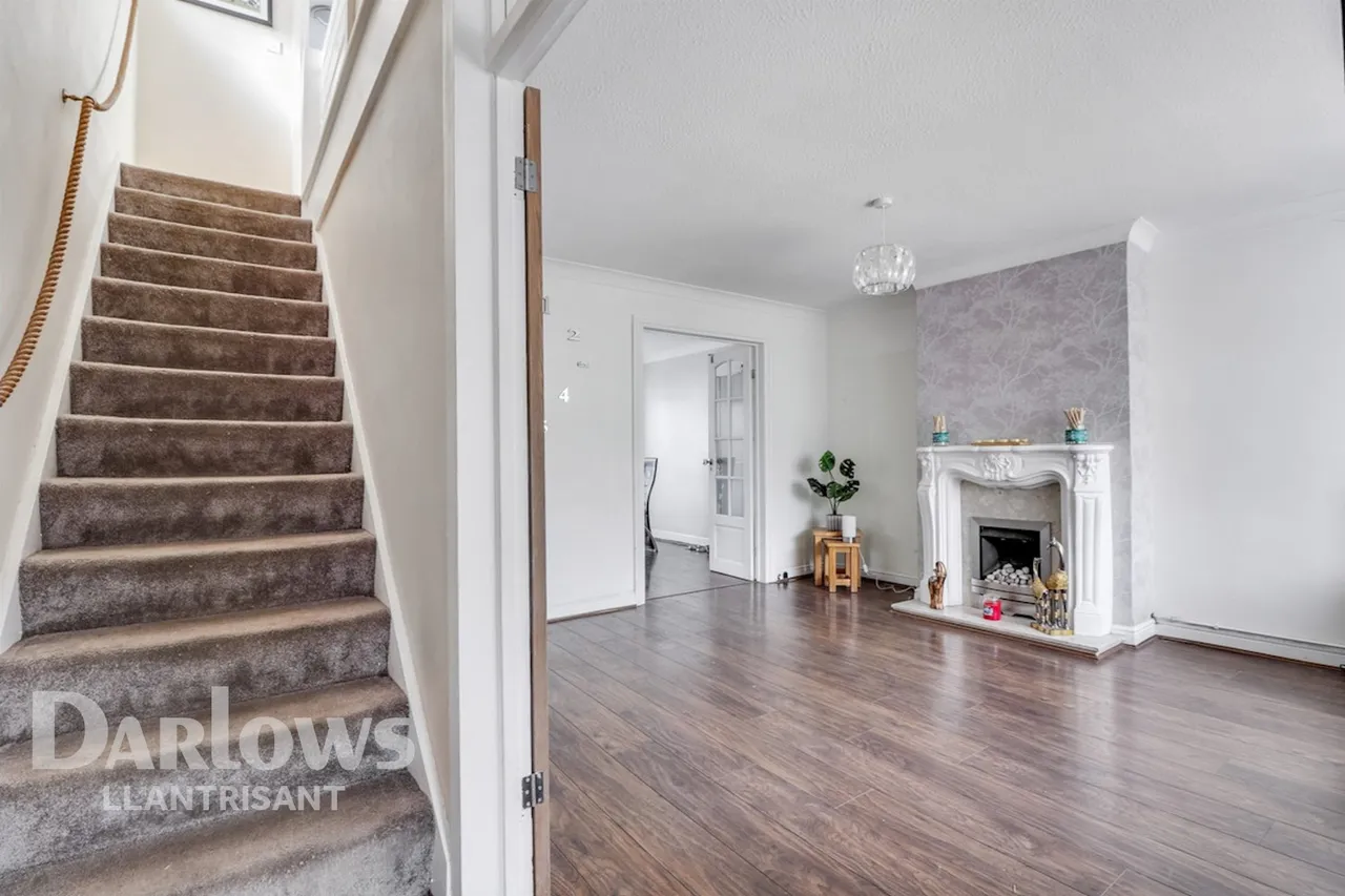 Woodland Road, Beddau, photo 4