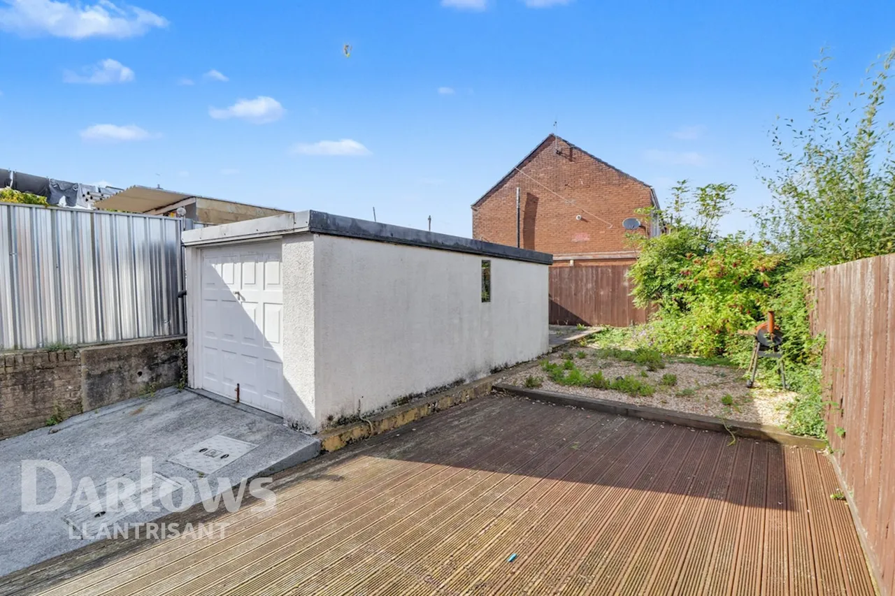 Woodland Road, Beddau, photo 3