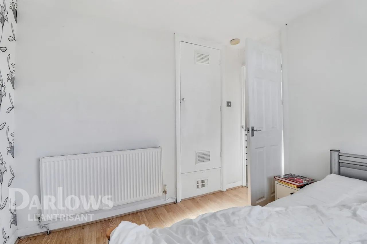 Woodland Road, Beddau, photo 13