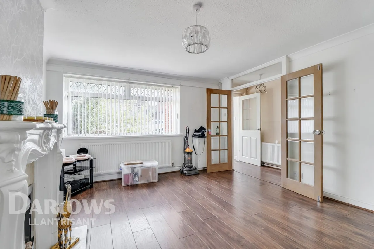 Woodland Road, Beddau, photo 6