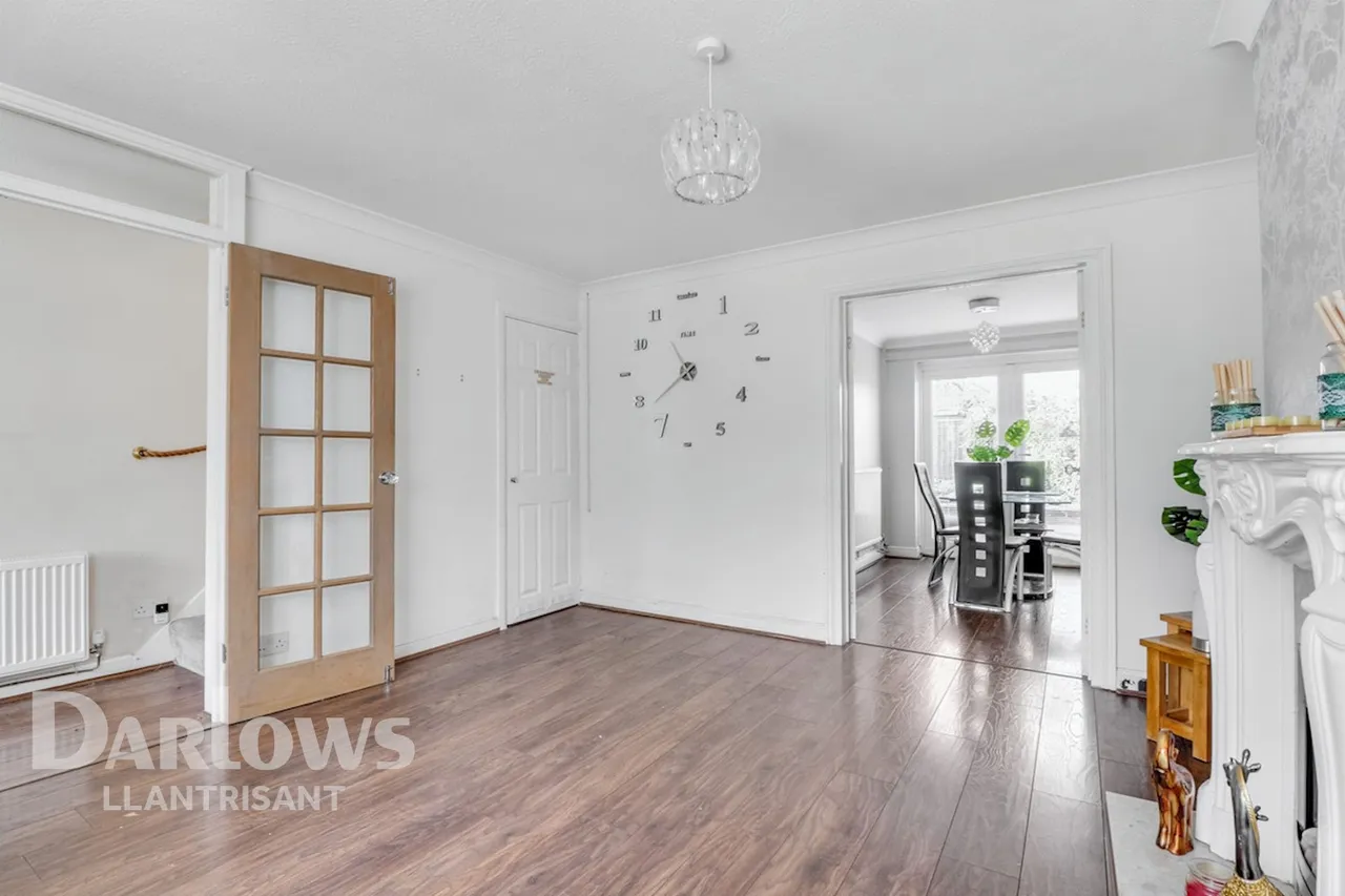 Woodland Road, Beddau, photo 5
