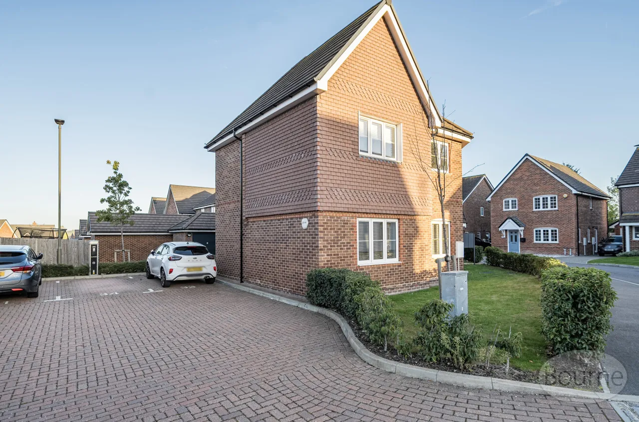 Carpenters Way, Badshot Lea, GU9, photo 15