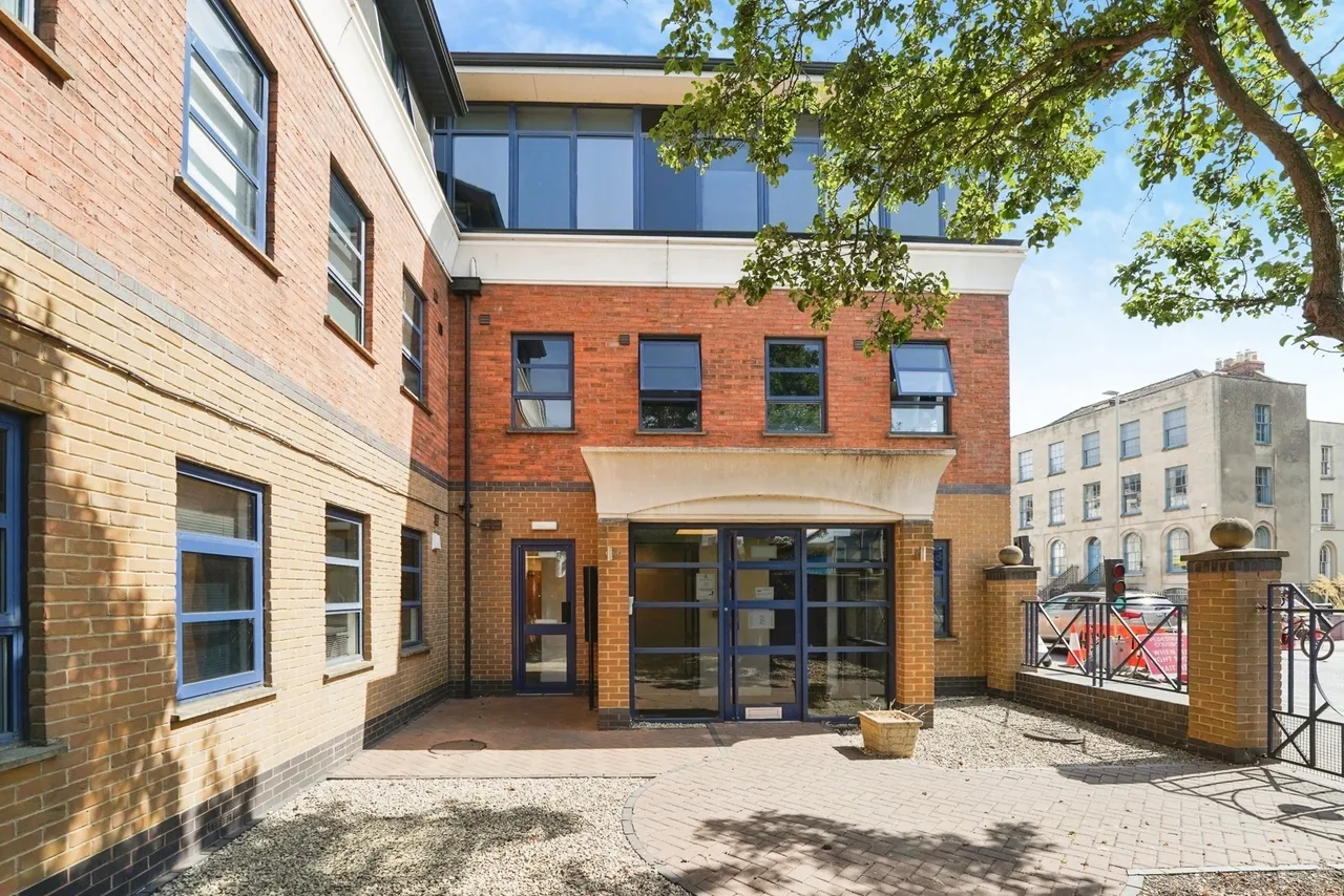 London Road, Gloucester, Gloucestershire, GL1, photo 11