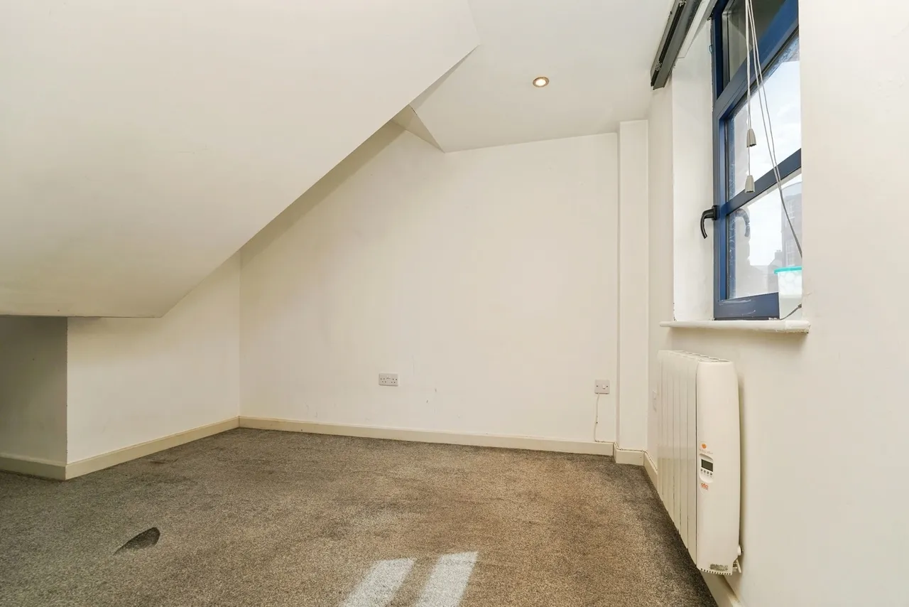 London Road, Gloucester, Gloucestershire, GL1, photo 6