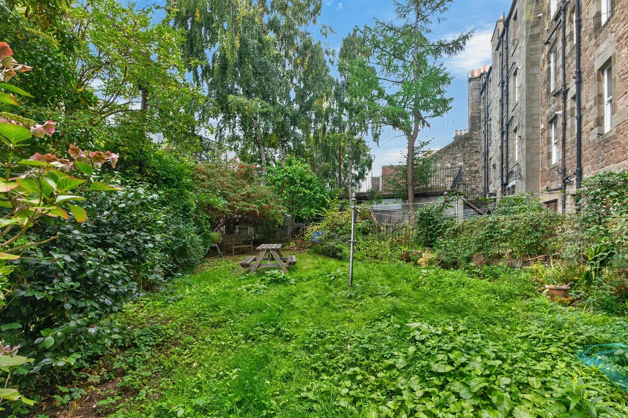 Restalrig Road, Edinburgh, EH6, photo 23