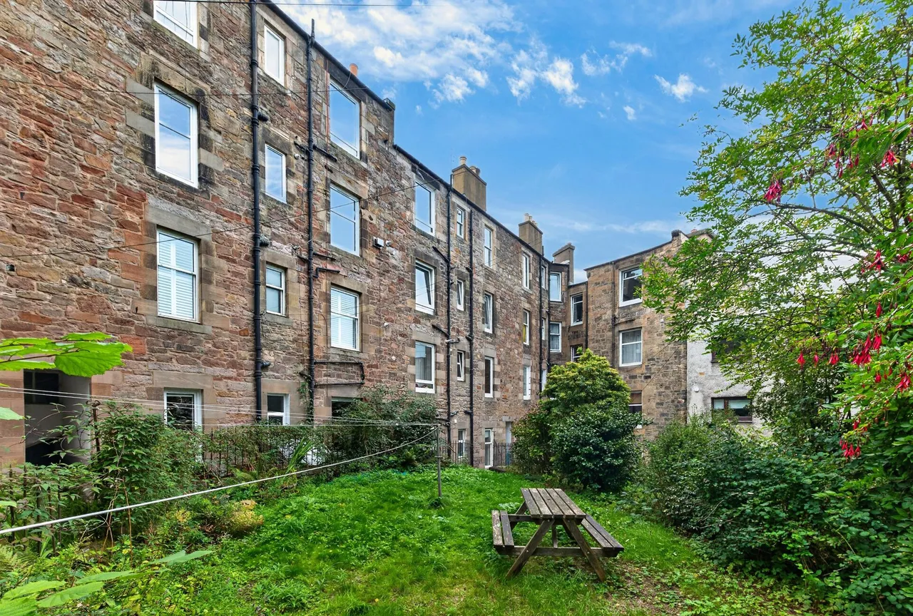 Restalrig Road, Edinburgh, EH6, photo 25