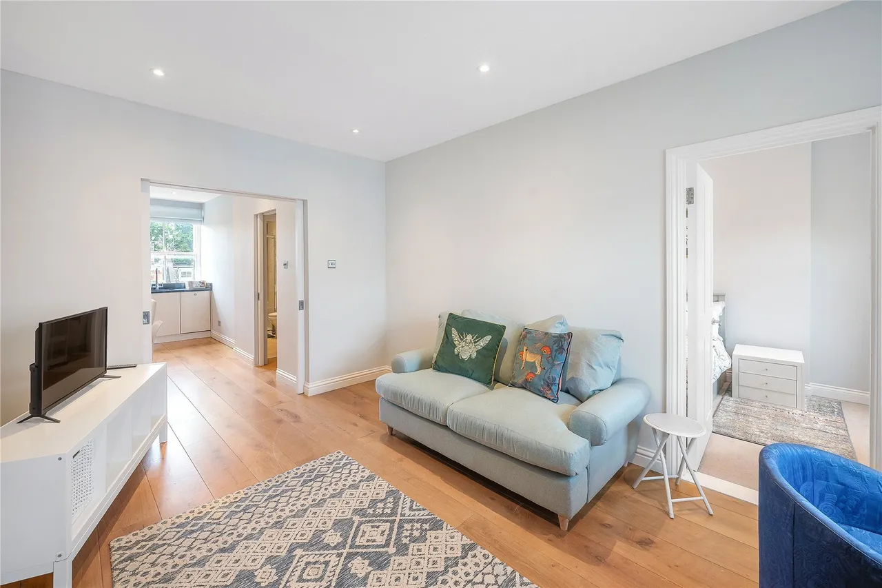 Finborough Road, London, SW10, photo 3