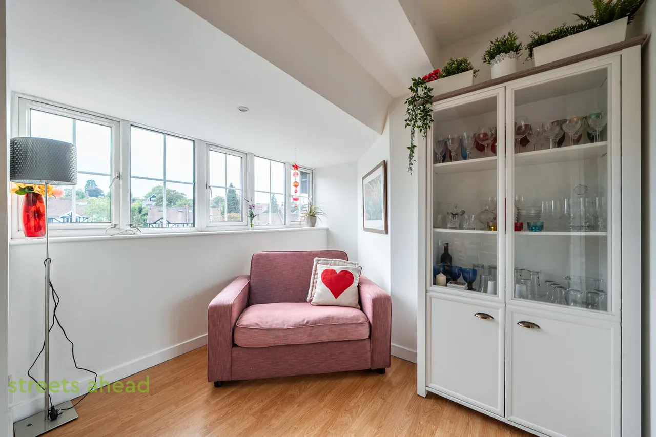 Foxley Lane, Purley, CR8, photo 5
