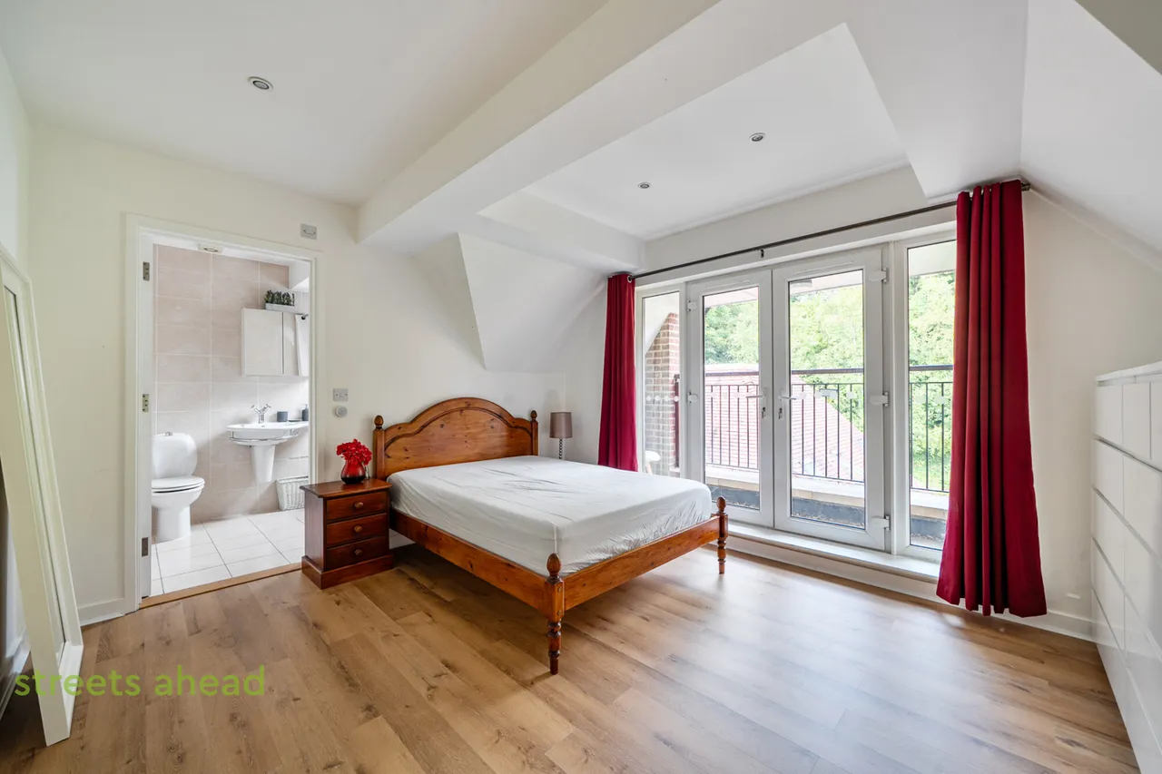 Foxley Lane, Purley, CR8, photo 13