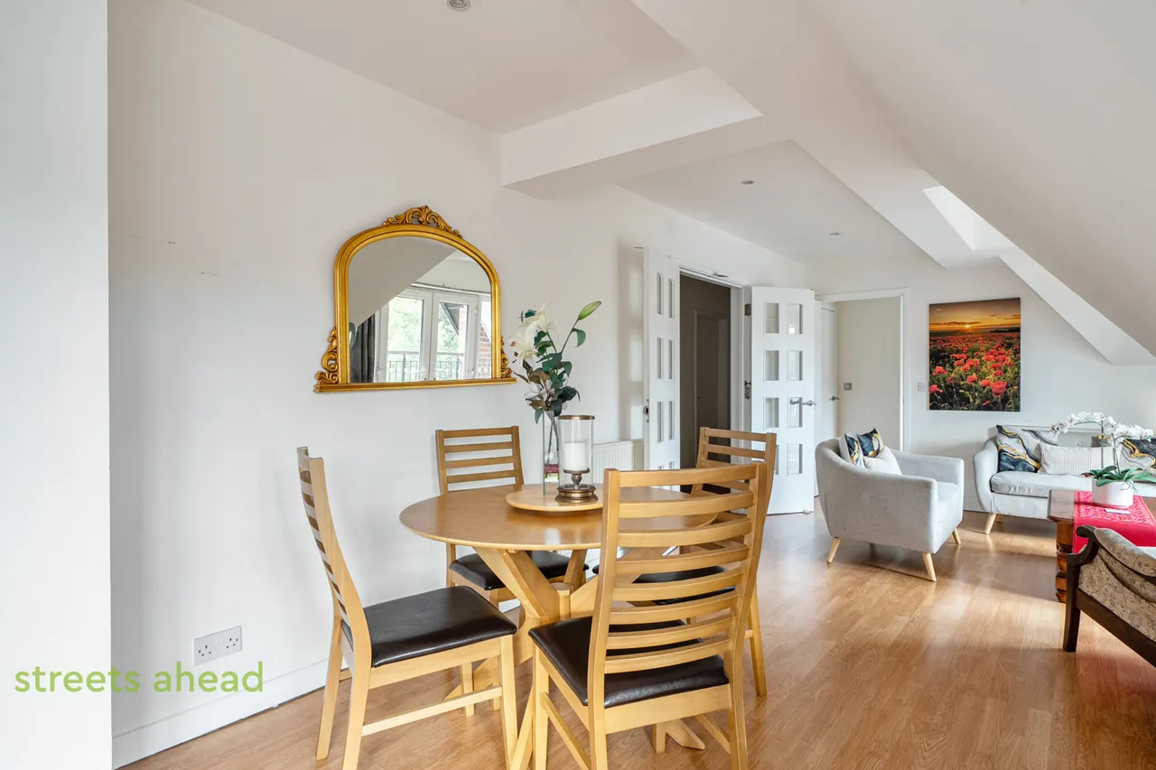 Foxley Lane, Purley, CR8, photo 3
