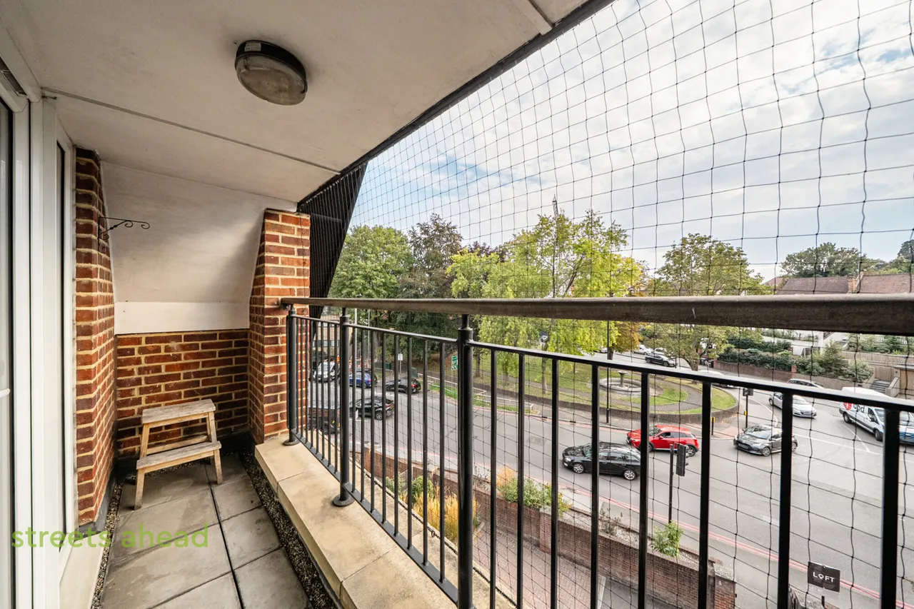 Foxley Lane, Purley, CR8, photo 17