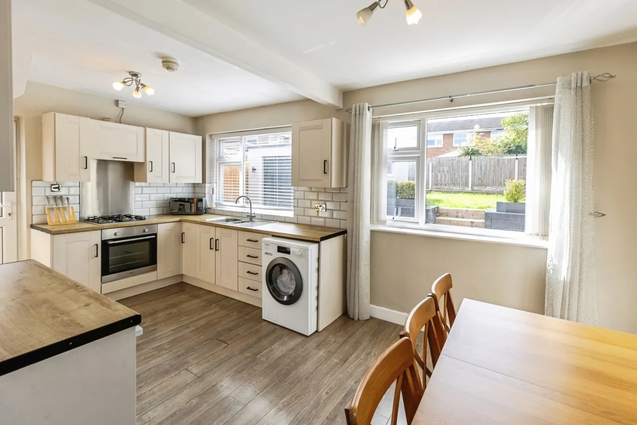 Queensway, Gwersyllt, LL11, photo 7