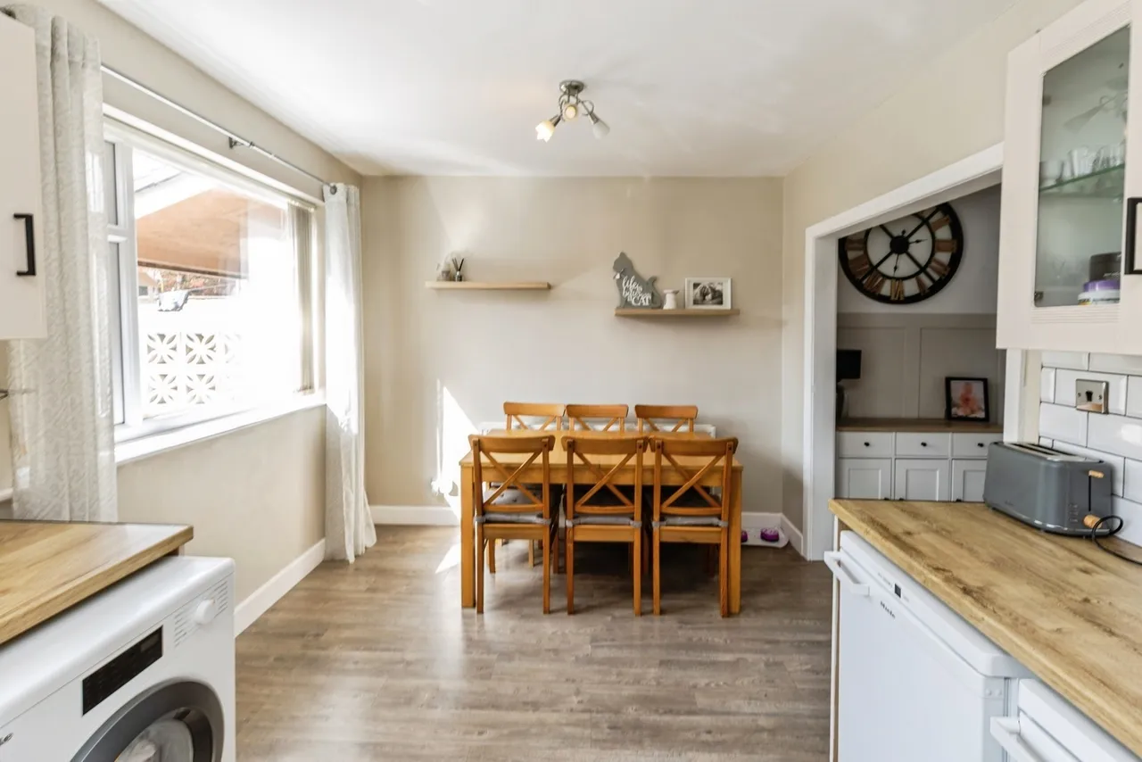 Queensway, Gwersyllt, LL11, photo 8