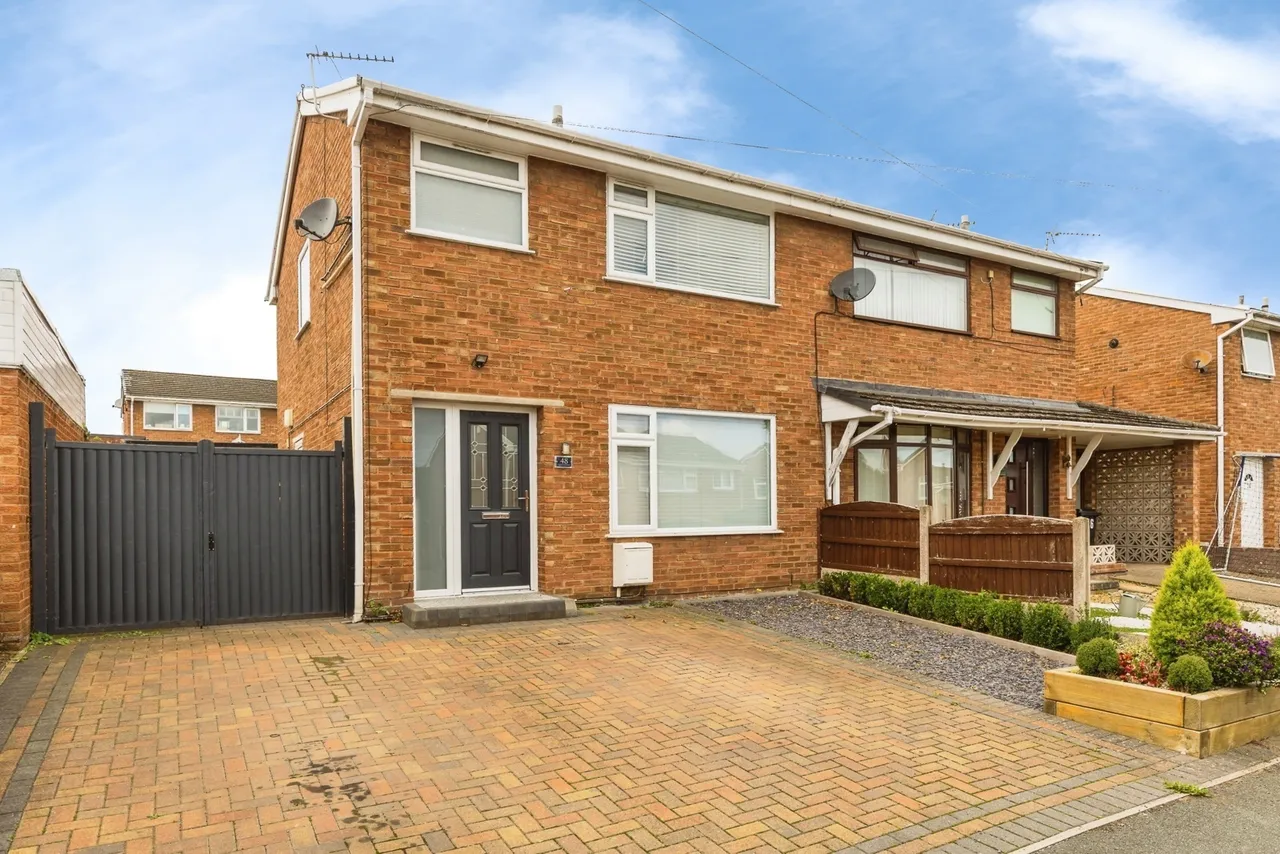 3 bed house for sale, Queensway, Gwersyllt, LL11