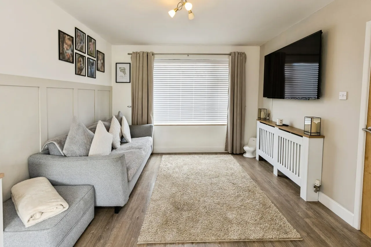 Queensway, Gwersyllt, LL11, photo 5