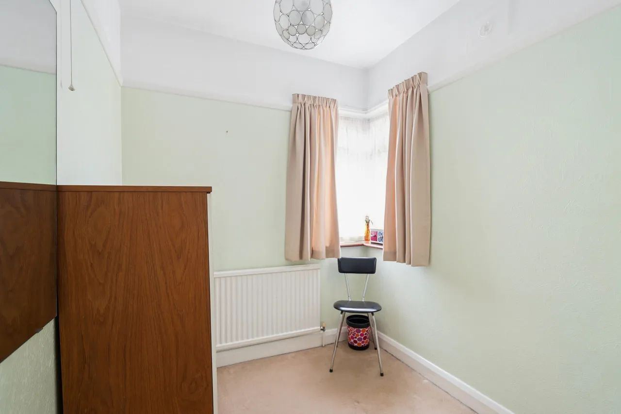 Douglas Avenue, Watford, WD24, photo 8