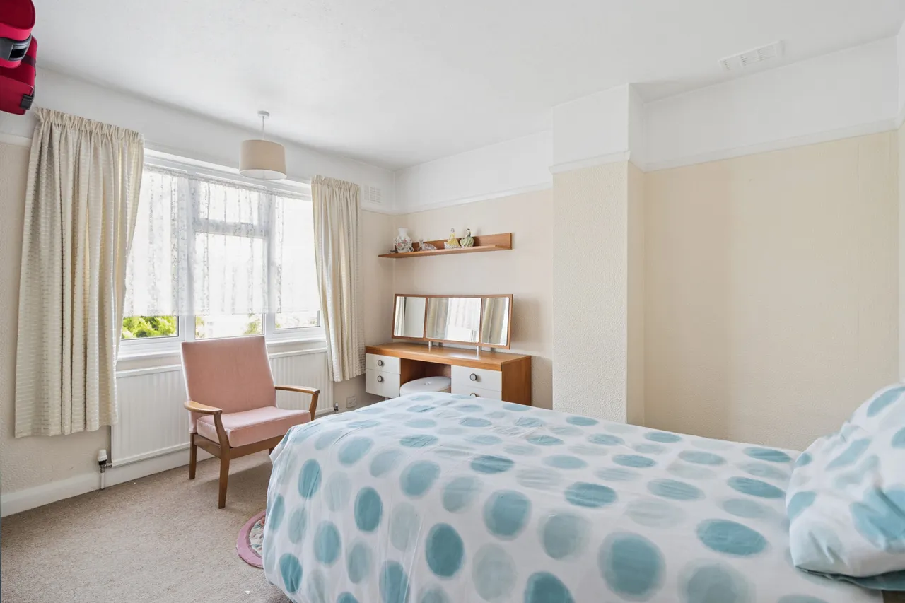 Douglas Avenue, Watford, WD24, photo 6