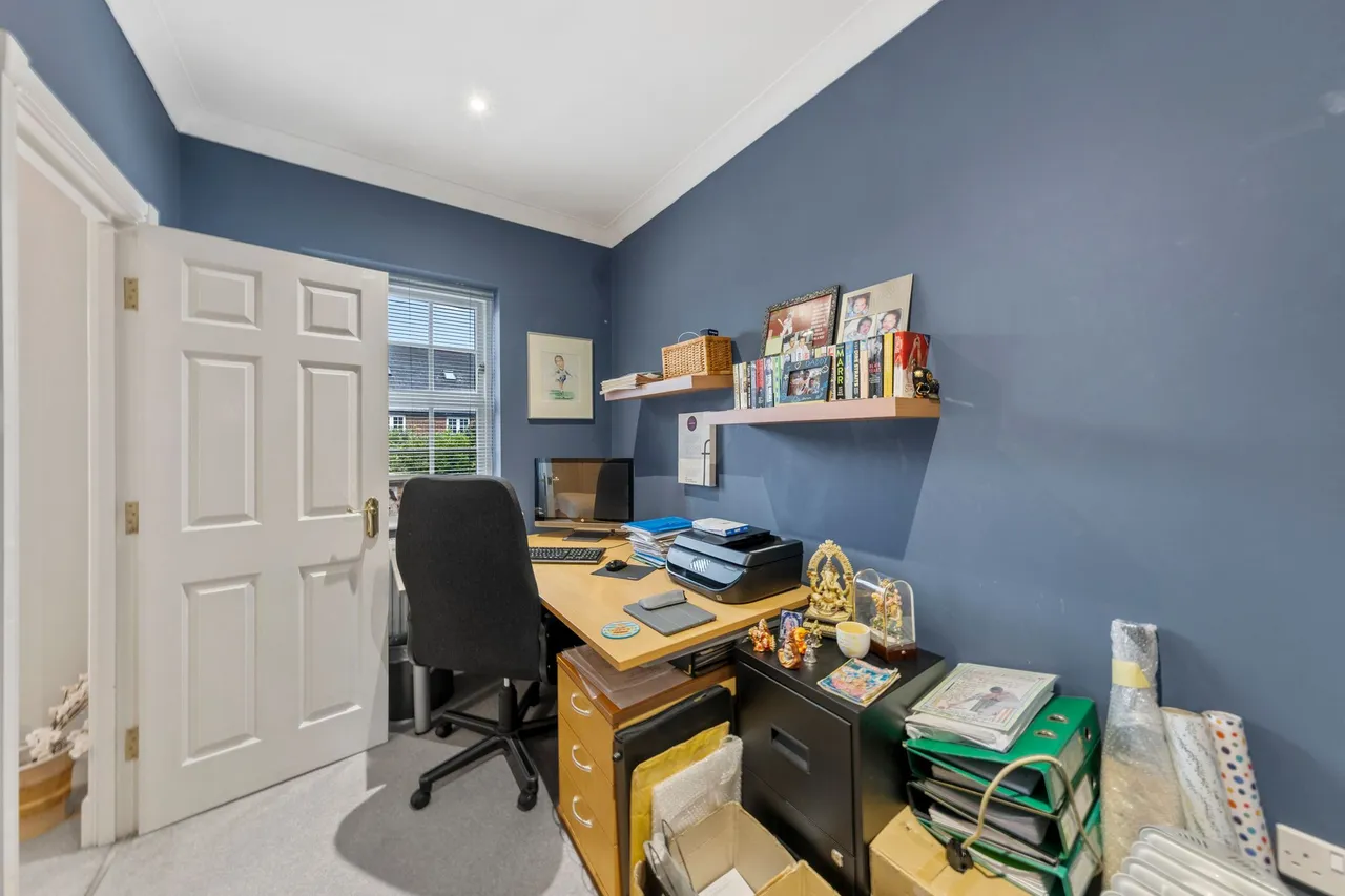 Winwick Park Avenue, Winwick, Warrington, Warrington, WA2 8XA, photo 17
