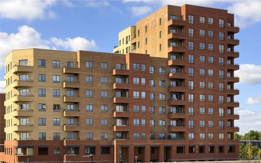 2 bed flat for sale, Oxeye Way, London, N18