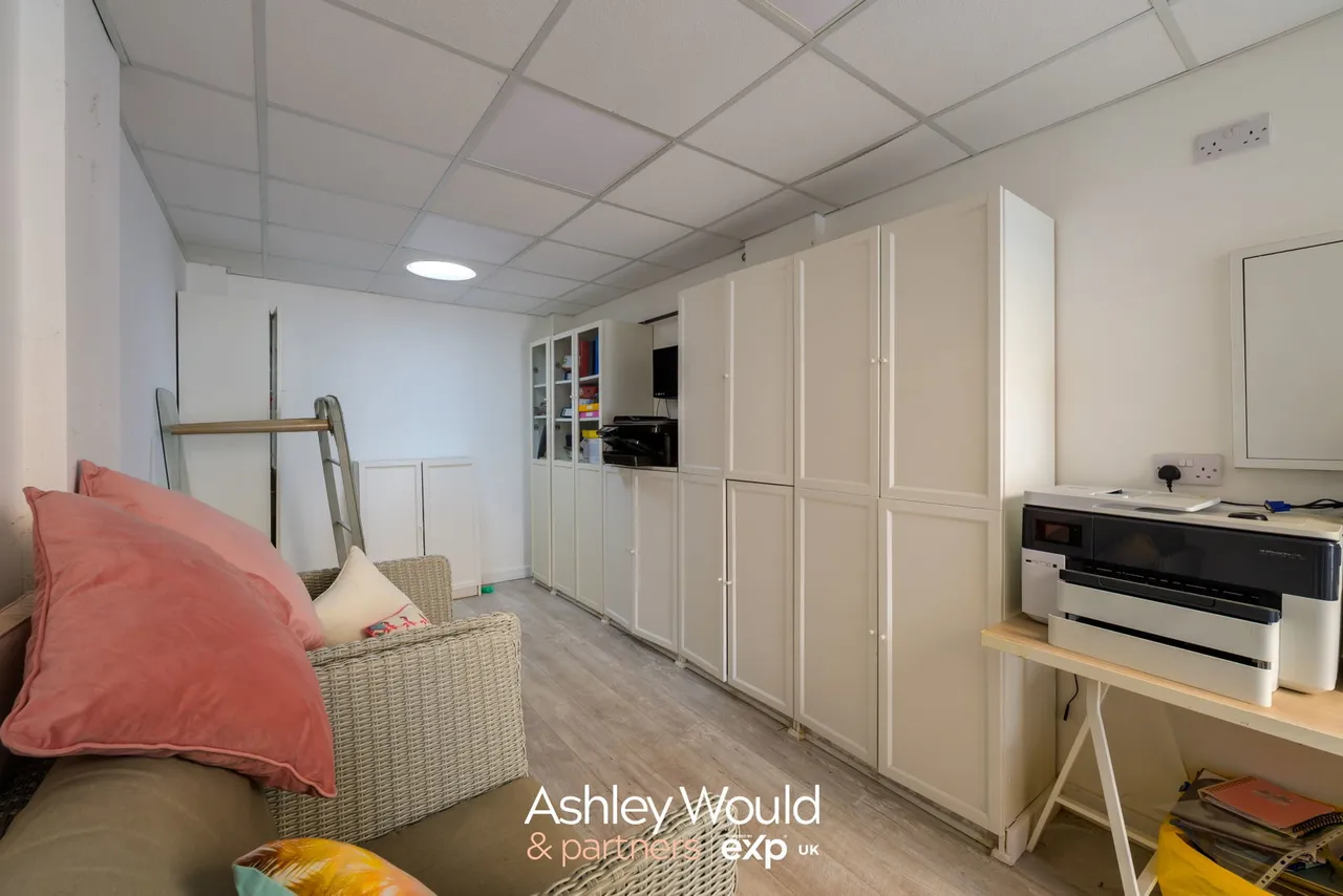 Conway Drive, Rowley Regis, B65, photo 19