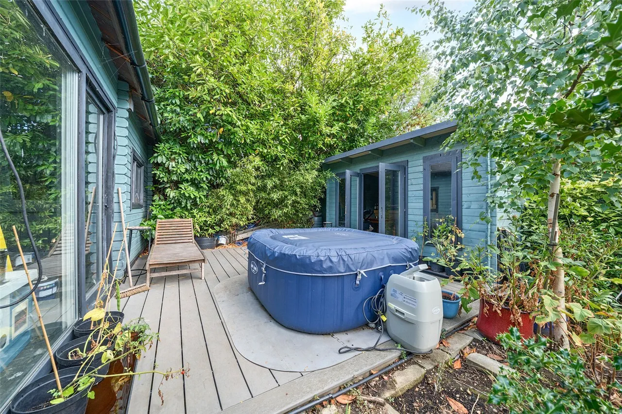 Riefield Road, SE9, photo 16