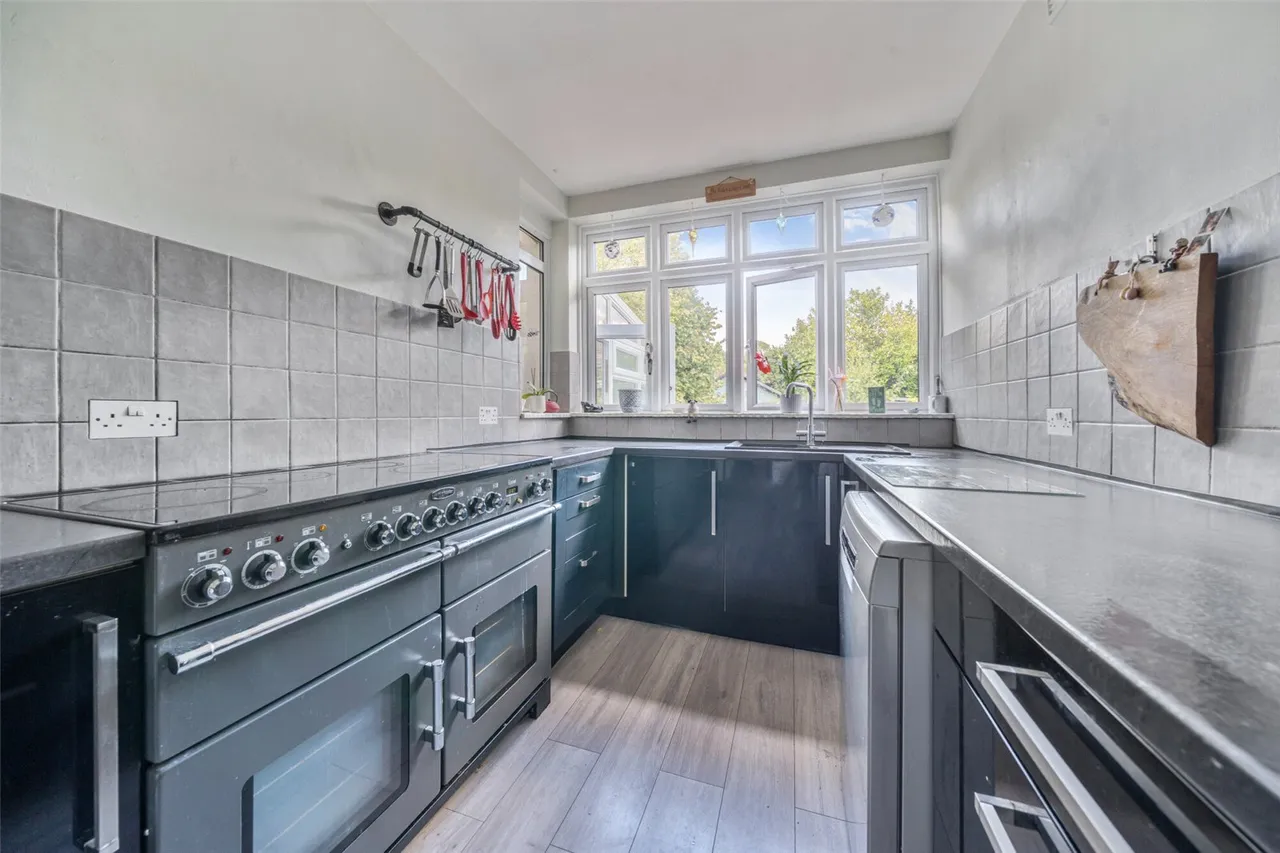 Riefield Road, SE9, photo 10