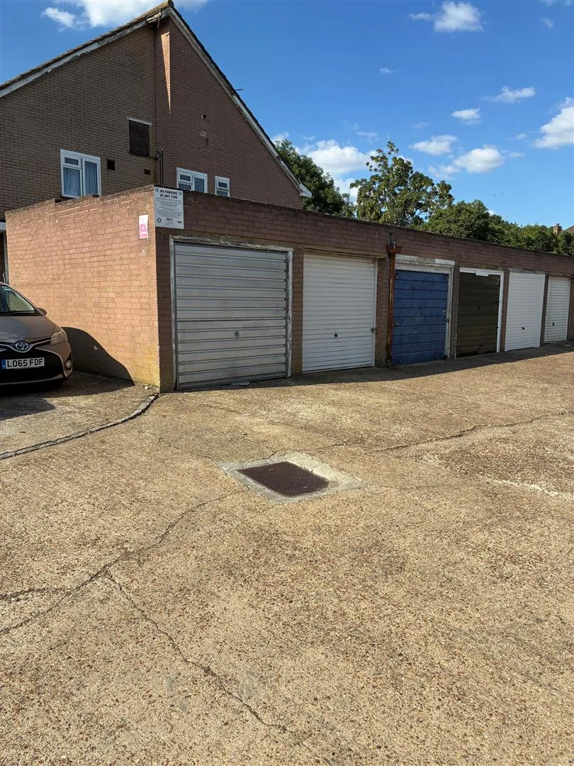 Dene Gardens, Stanmore, photo 12