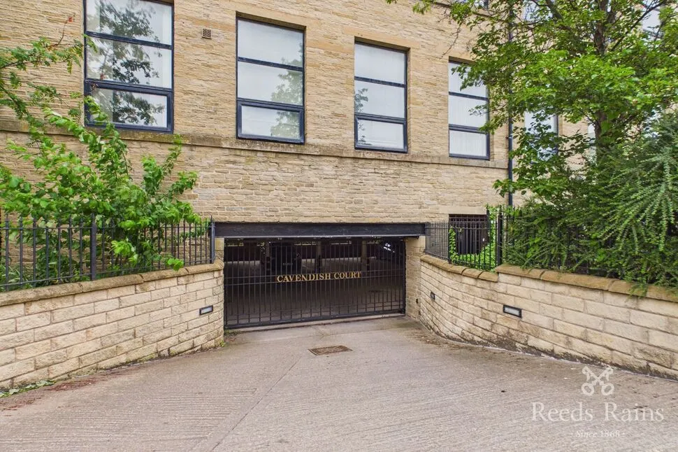 Cavendish Court, Drighlington, BD11, photo 8