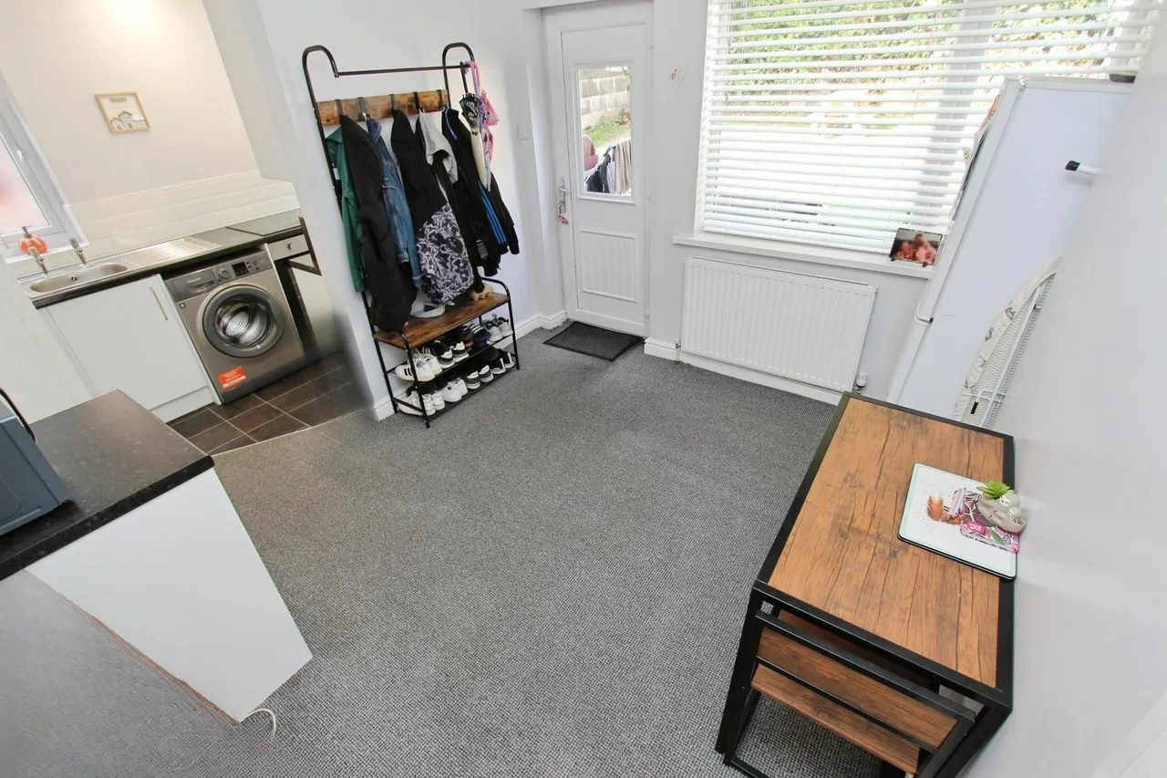 School Lane, Chilwell, NG9, photo 5