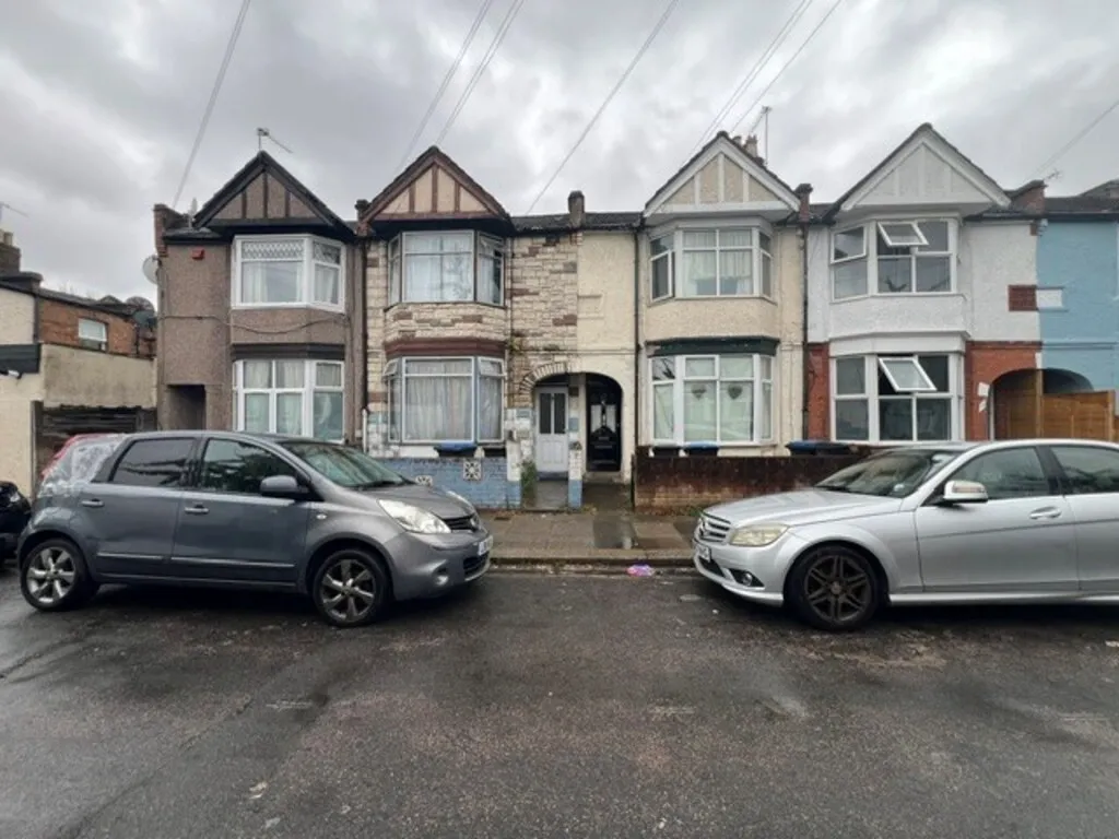 Wimborne Road, Edmonton, N9, photo 2