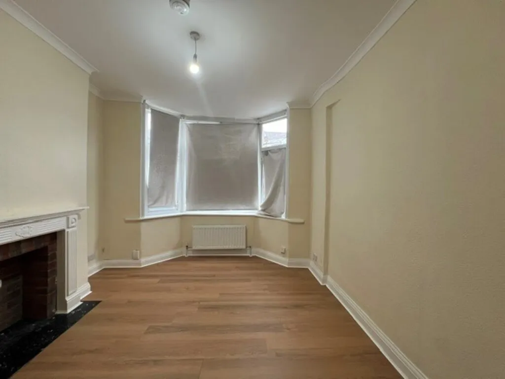 Wimborne Road, Edmonton, N9, photo 3