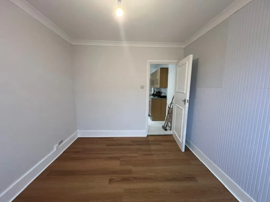 Wimborne Road, Edmonton, N9, photo 9