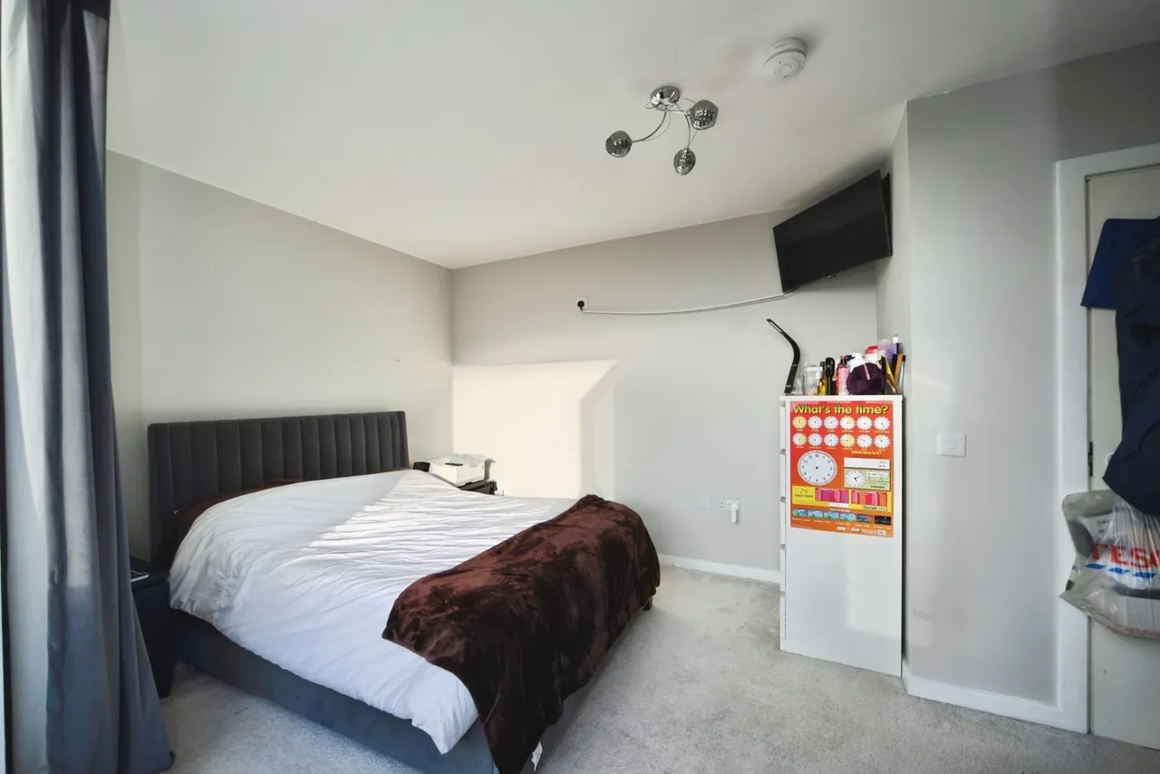 Magnetic Crescent, ENFIELD, Middlesex, EN3, photo 17