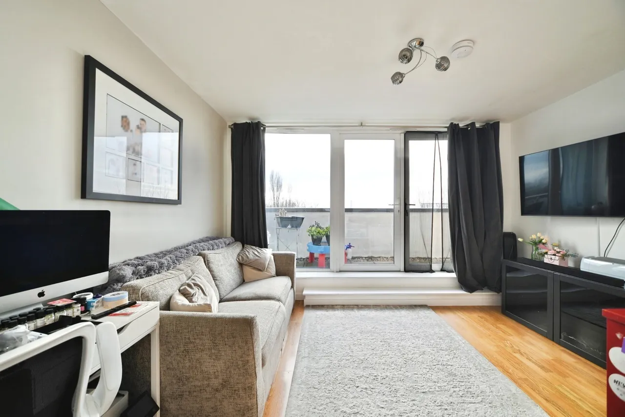 Magnetic Crescent, ENFIELD, Middlesex, EN3, photo 10