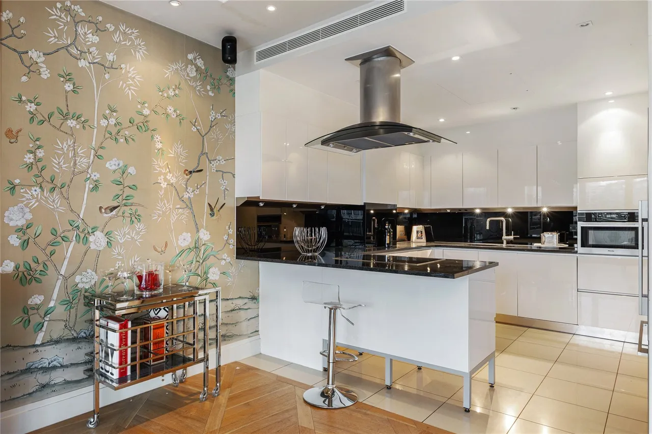Queenstown Road, London, SW11, photo 11